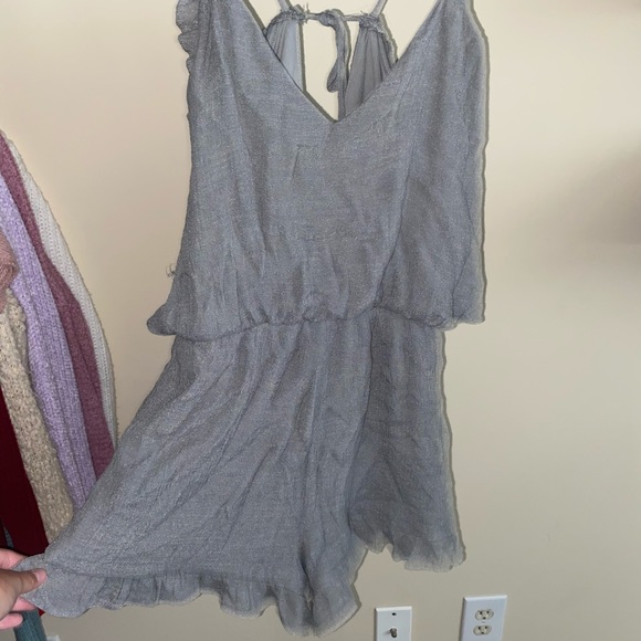 Gray Off the shoulder romper - Picture 4 of 5
